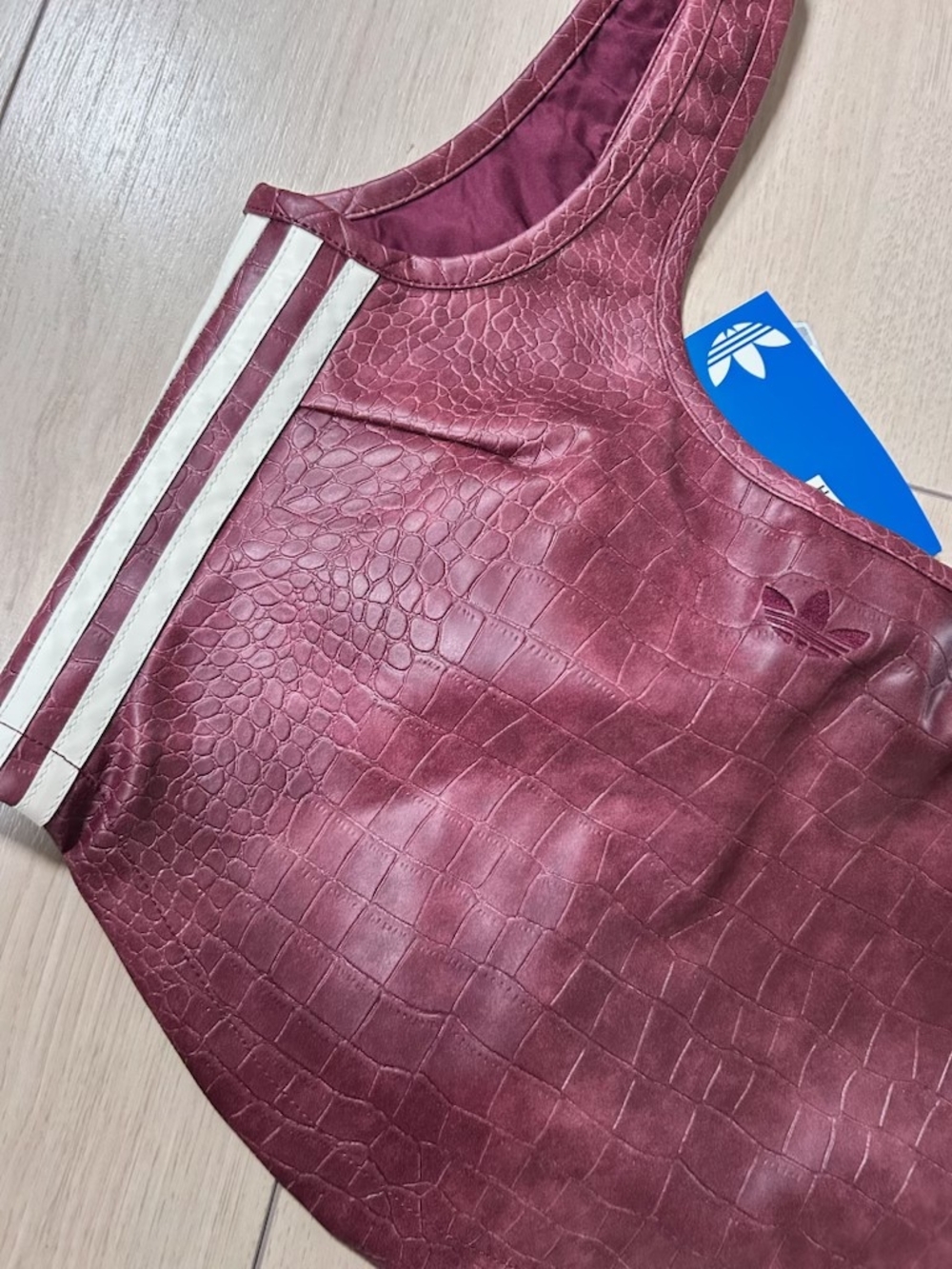 Adidas Burgundy Croc-Embossed Cropped Tank with White Stripes Size 6 - Picture 3 of 6